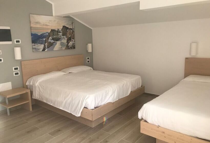 اتاق کلاسیک سه تخته, Gh Hotel Monzoni