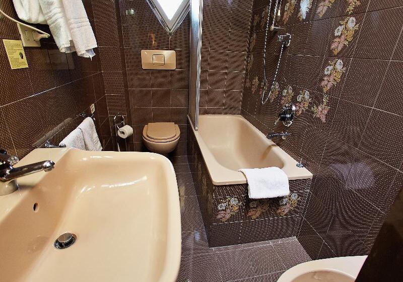 اتاق استاندارد چهار تخته, Gh Hotel Monzoni