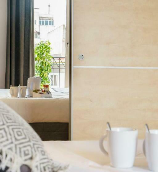 اتاق استاندارد با بالکن, Bypillow House