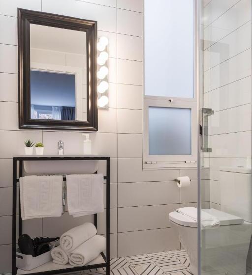 اتاق استاندارد سه نفره, Bypillow House