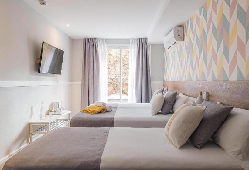 اتاق استاندارد سه نفره, Bypillow House