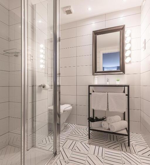 اتاق استاندارد سه نفره, Bypillow House