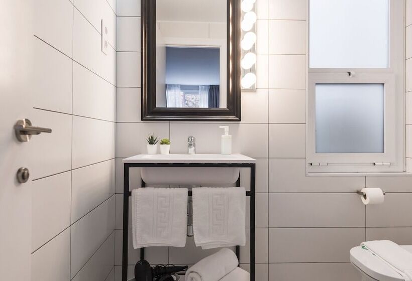 اتاق استاندارد سه نفره, Bypillow House