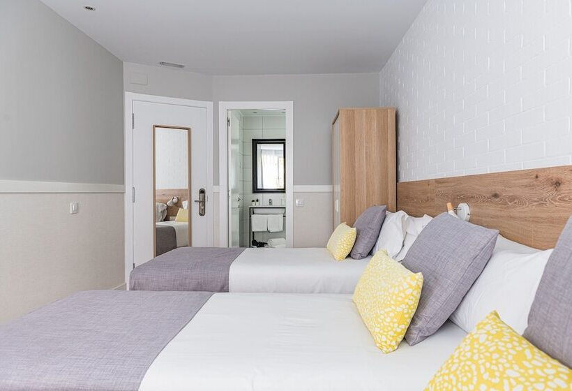 اتاق استاندارد سه نفره, Bypillow House
