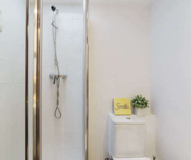 اتاق استاندارد با بالکن, Bypillow House