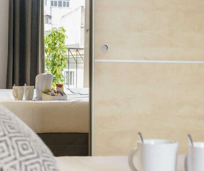 اتاق استاندارد با بالکن, Bypillow House