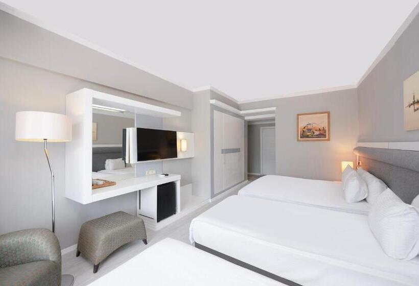 اتاق سوپریور چهار تخته, Dedeman Kemer Resort   Ultra All Inclusive
