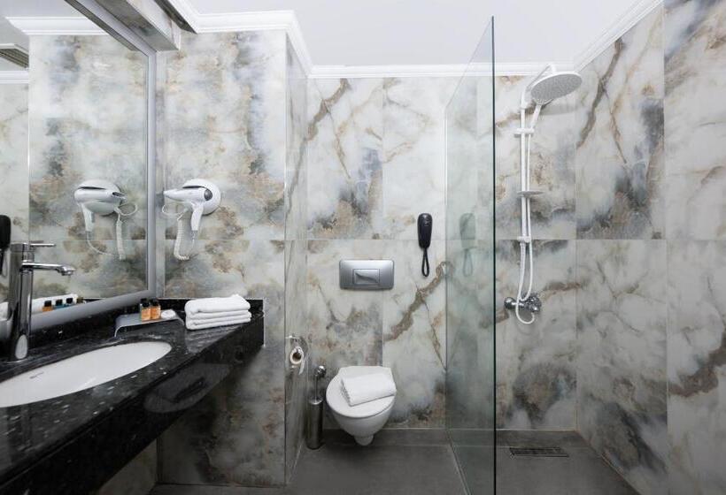 اتاق لوکس با بالکن, Dedeman Kemer Resort   Ultra All Inclusive