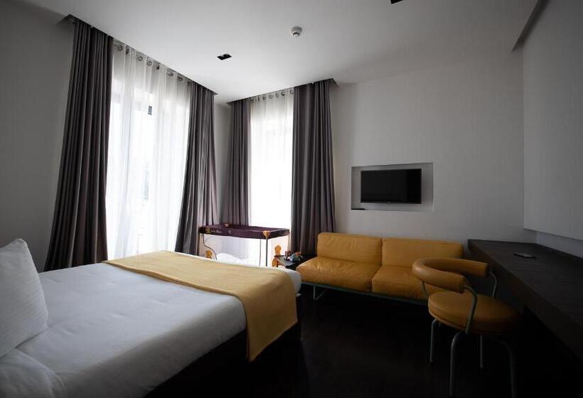 سوییت خانوادگی, Domotel Kastri