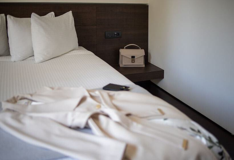 اتاق لوکس, Domotel Kastri