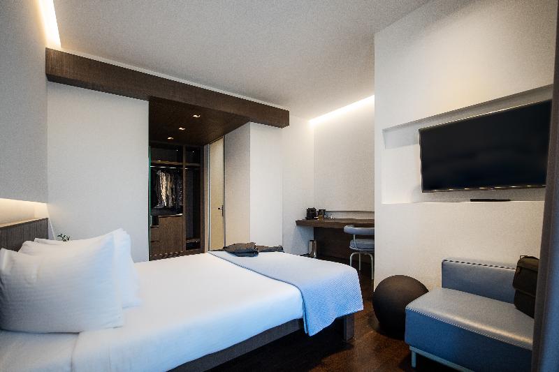 سوییت اجرایی, Domotel Kastri