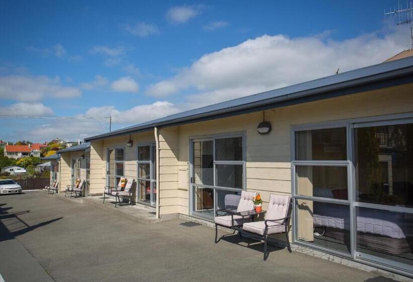 استودیوی استاندارد, The Coast Motel