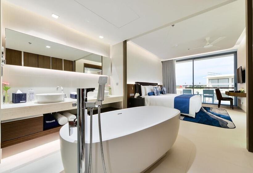 سوئیت کلاب, Dream Phuket Hotel & Spa