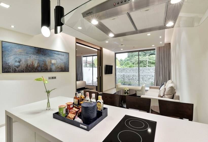 سوئیت کلاب, Dream Phuket Hotel & Spa