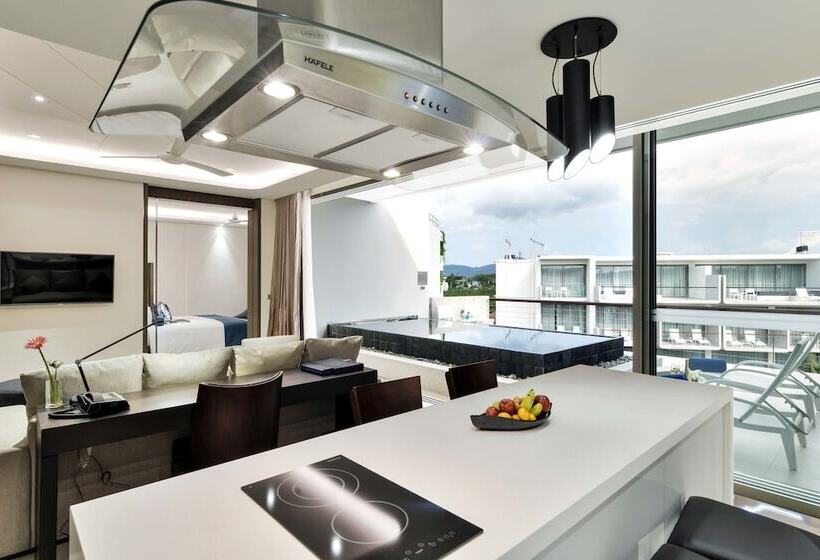 سوئیت کلاب, Dream Phuket Hotel & Spa