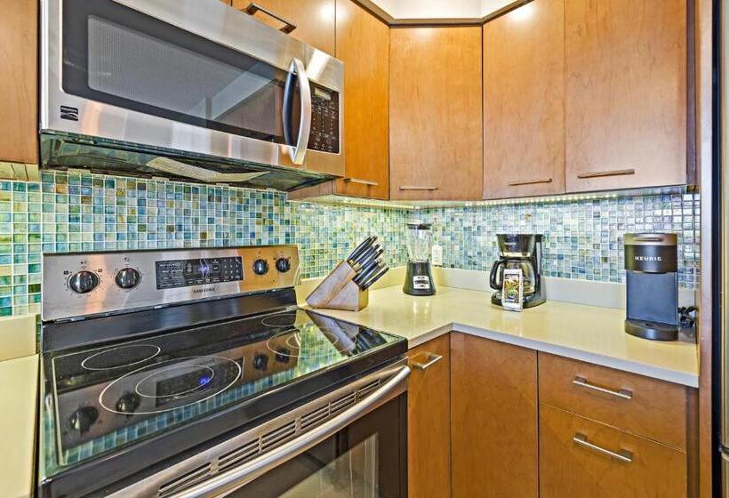 آپارتمان 1 خوابه با چشم‌انداز دریا, Hololani B703   Full Ocean View