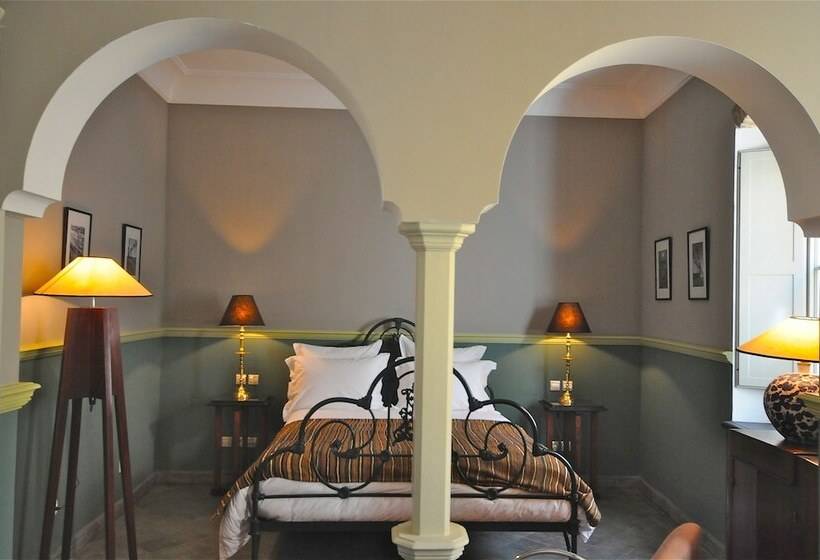 اتاق لوکس, L Iglesia