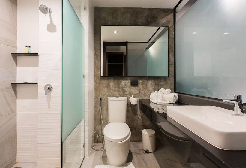 اتاق لوکس, Maya Phuket Airport Hotel Naiyang Beach