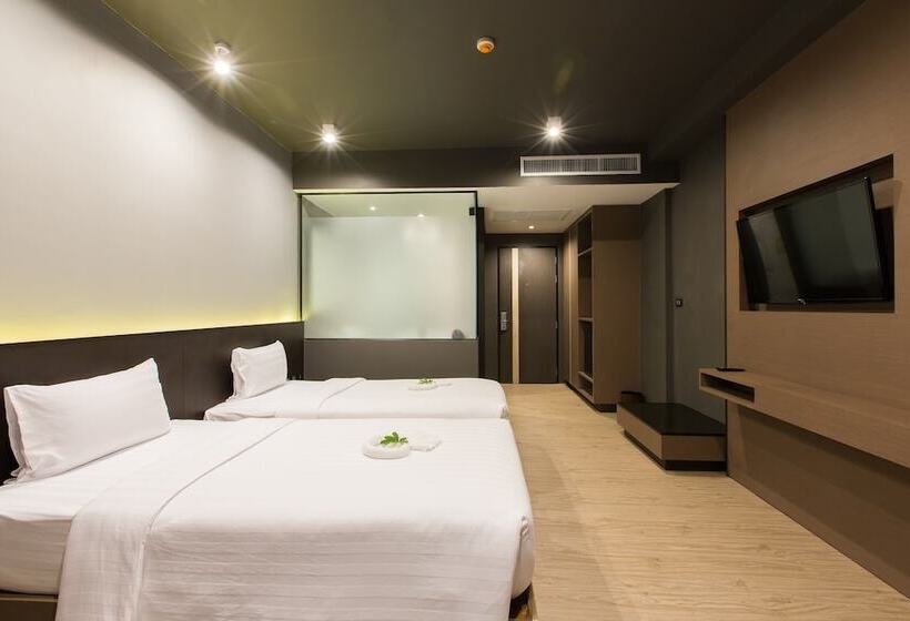 اتاق لوکس, Maya Phuket Airport Hotel Naiyang Beach