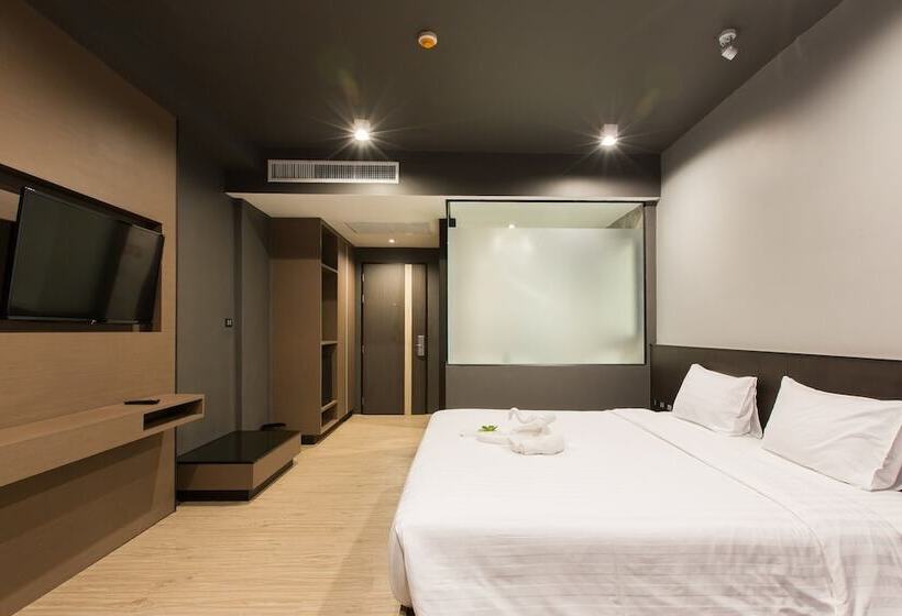 اتاق لوکس, Maya Phuket Airport Hotel Naiyang Beach