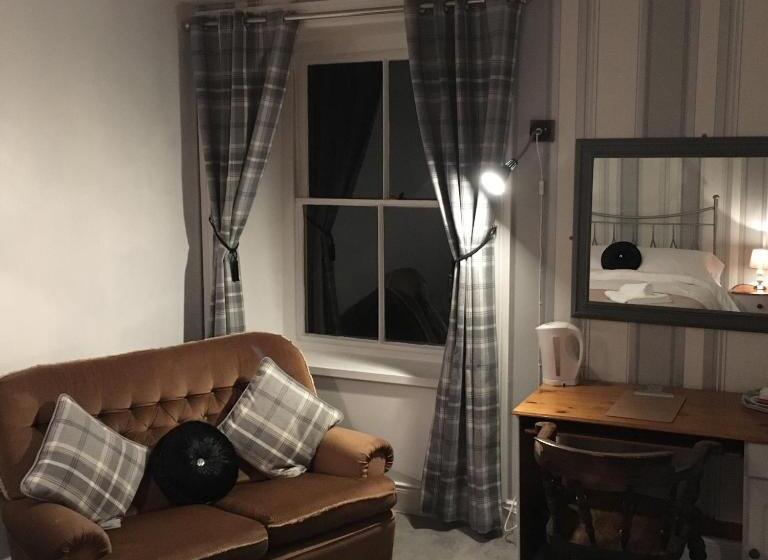 اتاق استاندارد, The Dyvels Inn