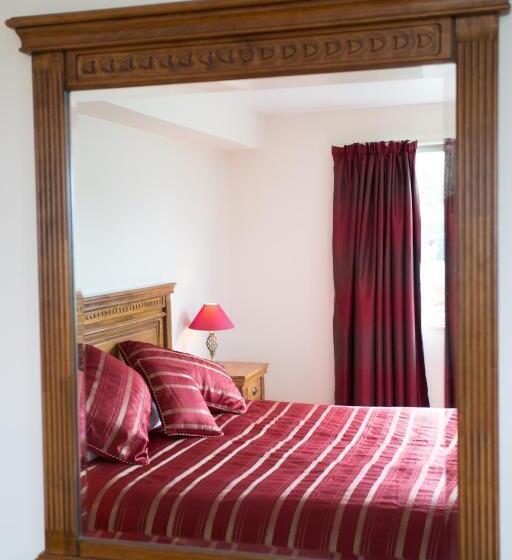 اتاق استاندارد با تخت بزرگ, The Lodge
