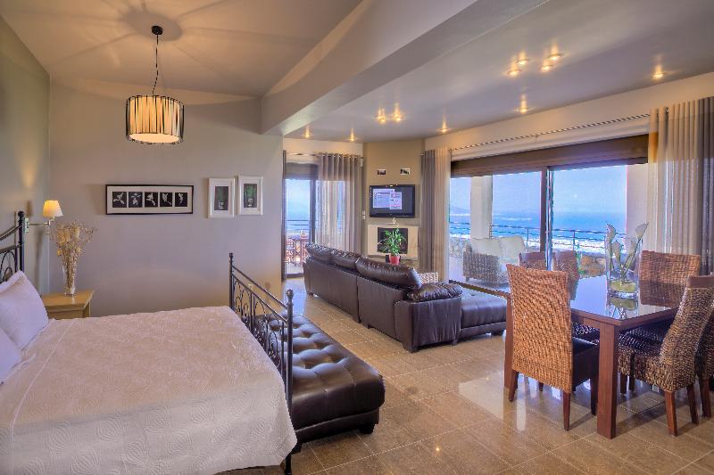 سوییت سوپریور, Marini Luxury Apartments And Suites