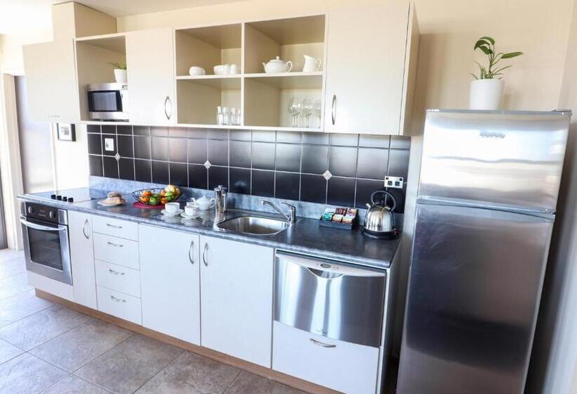 آپارتمان مدیریتی 2 خوابه, Coleraine Suites & Apartments