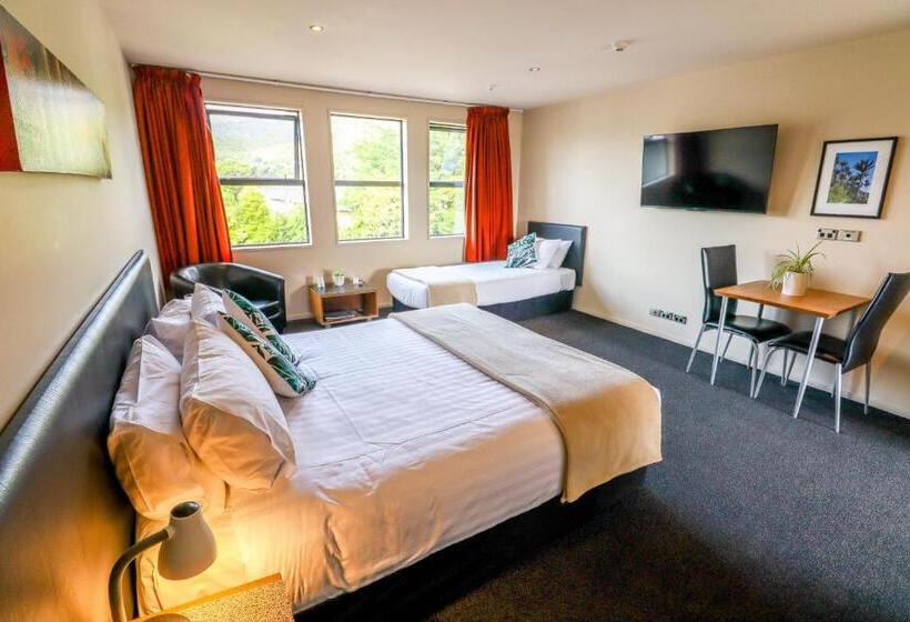 اتاق لوکس, Coleraine Suites & Apartments