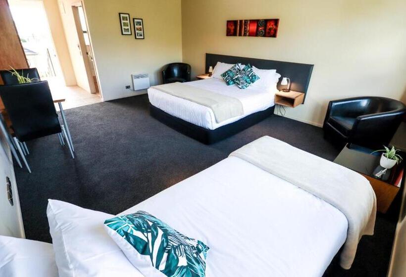 اتاق لوکس, Coleraine Suites & Apartments