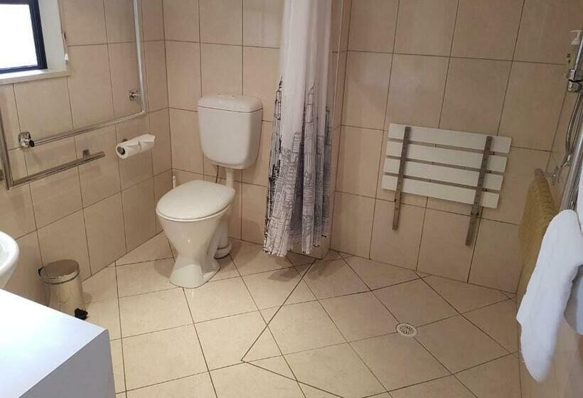 استودیو اجرایی, Coleraine Suites & Apartments