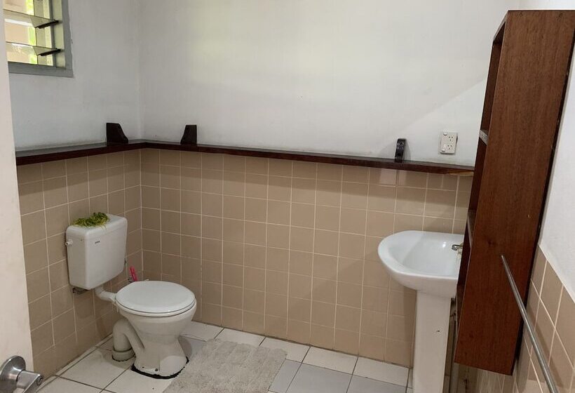 اتاق استاندارد با چشم‌انداز دریاچه, Lusia's Lagoon Chalets