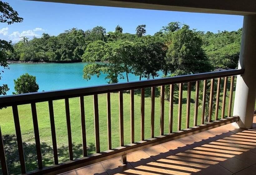 اتاق استاندارد با چشم‌انداز دریاچه, Lusia's Lagoon Chalets