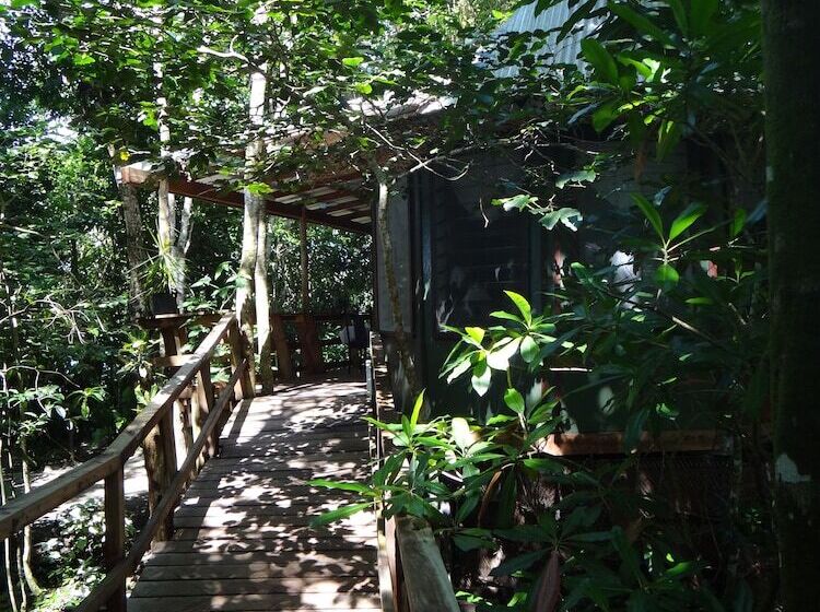 کلبه ییلاقی دلوکس یک خوابه, Lusia's Lagoon Chalets