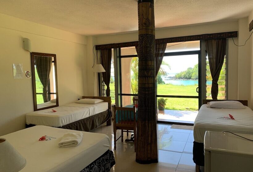 اتاق استاندارد با چشم‌انداز دریاچه, Lusia's Lagoon Chalets