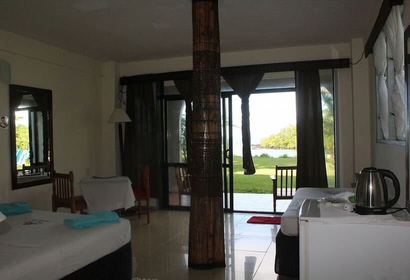 اتاق استاندارد با چشم‌انداز دریاچه, Lusia's Lagoon Chalets