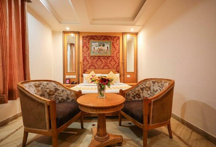 اتاق استاندارد با تخت بزرگ, Maru Casa