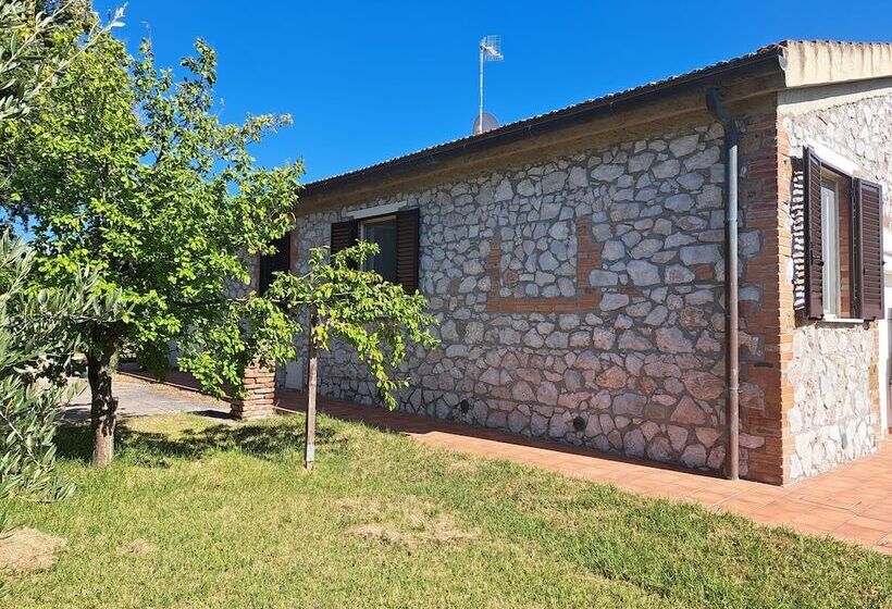 اتاق خانوادگی, Agriturismo La Tortorella