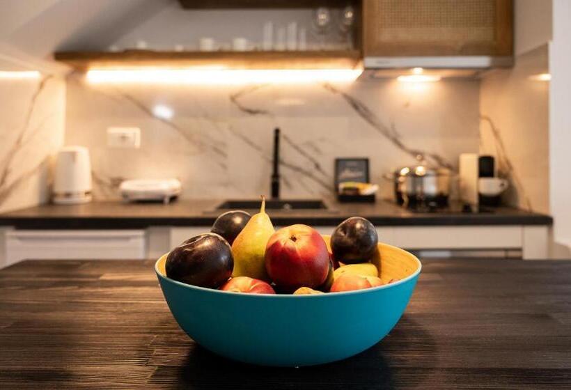 آپارتمان 1 خوابه با چشم‌انداز دریا, Stella Luxury Apartments