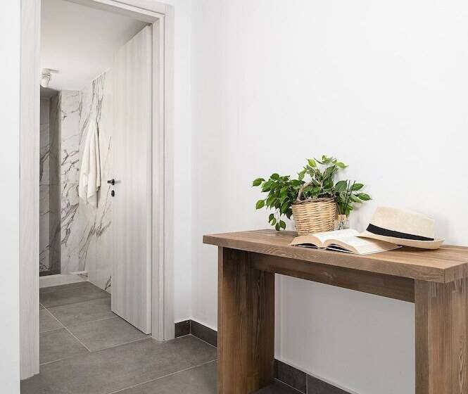 آپارتمان 1 خوابه با چشم‌انداز دریا, Stella Luxury Apartments