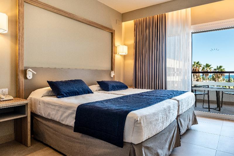 سوییت جونیور, Estival Park Almaris