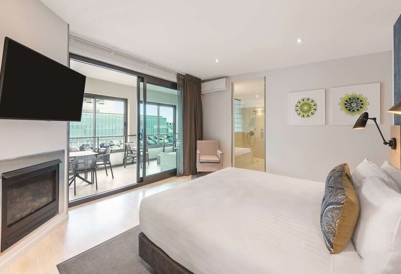 1 Bedroom Penthouse Apartment, Adina Apartment Hotel Auckland Britomart