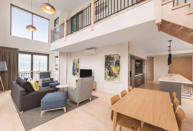 1 Bedroom Penthouse Apartment, Adina Apartment Hotel Auckland Britomart