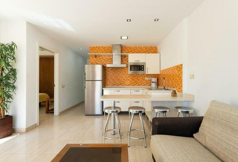 Apartamento Deluxe 2 Dormitorios con Hidromasaje, Holiday Club Sol Amadores