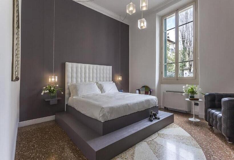 اتاق لوکس, Astro Mediceo