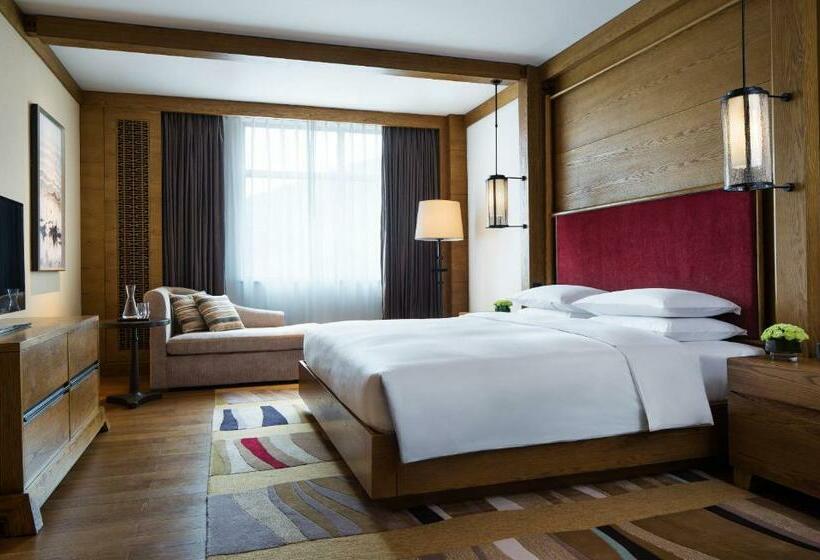 Club Room King Bed, Hyatt Regency Changbaishan