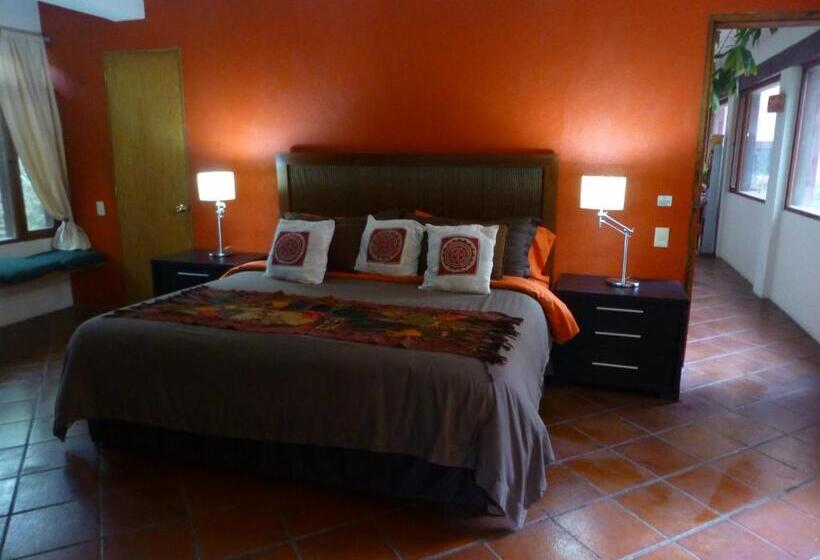 سوئیت مستر, La Casa Del Rio
