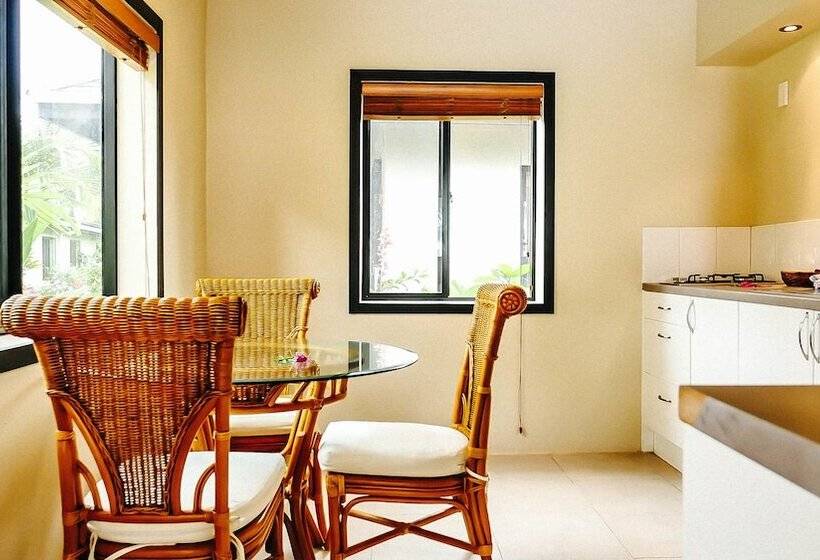 ویلای لوکس 1 خوابه, Muri Beach Resort