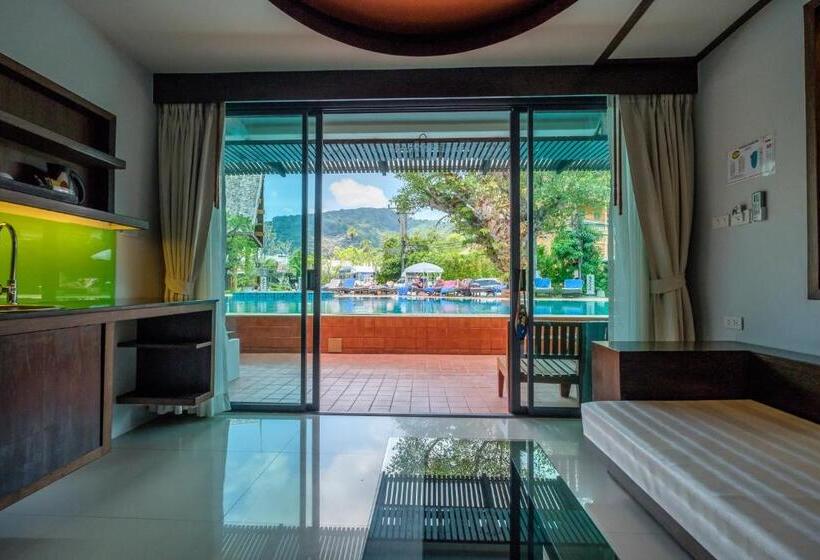 اتاق لوکس با چشم‌انداز استخر, Naina Resort & Spa   Sha Extra Plus