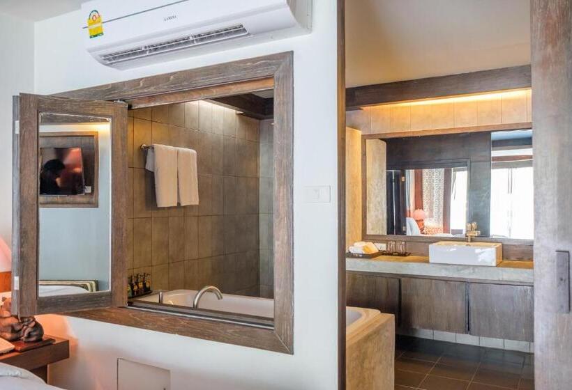 اتاق لوکس با چشم‌انداز استخر, Naina Resort & Spa   Sha Extra Plus